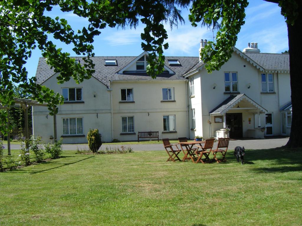 Charlton Kings Hotel Cheltenham Exterior foto